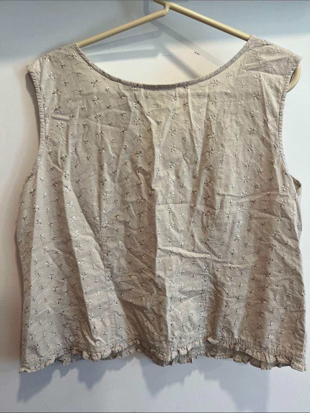 Vintage Faded Glory Cream Embroidered Sleeveless Button-Up Top - Picture 5 of 7